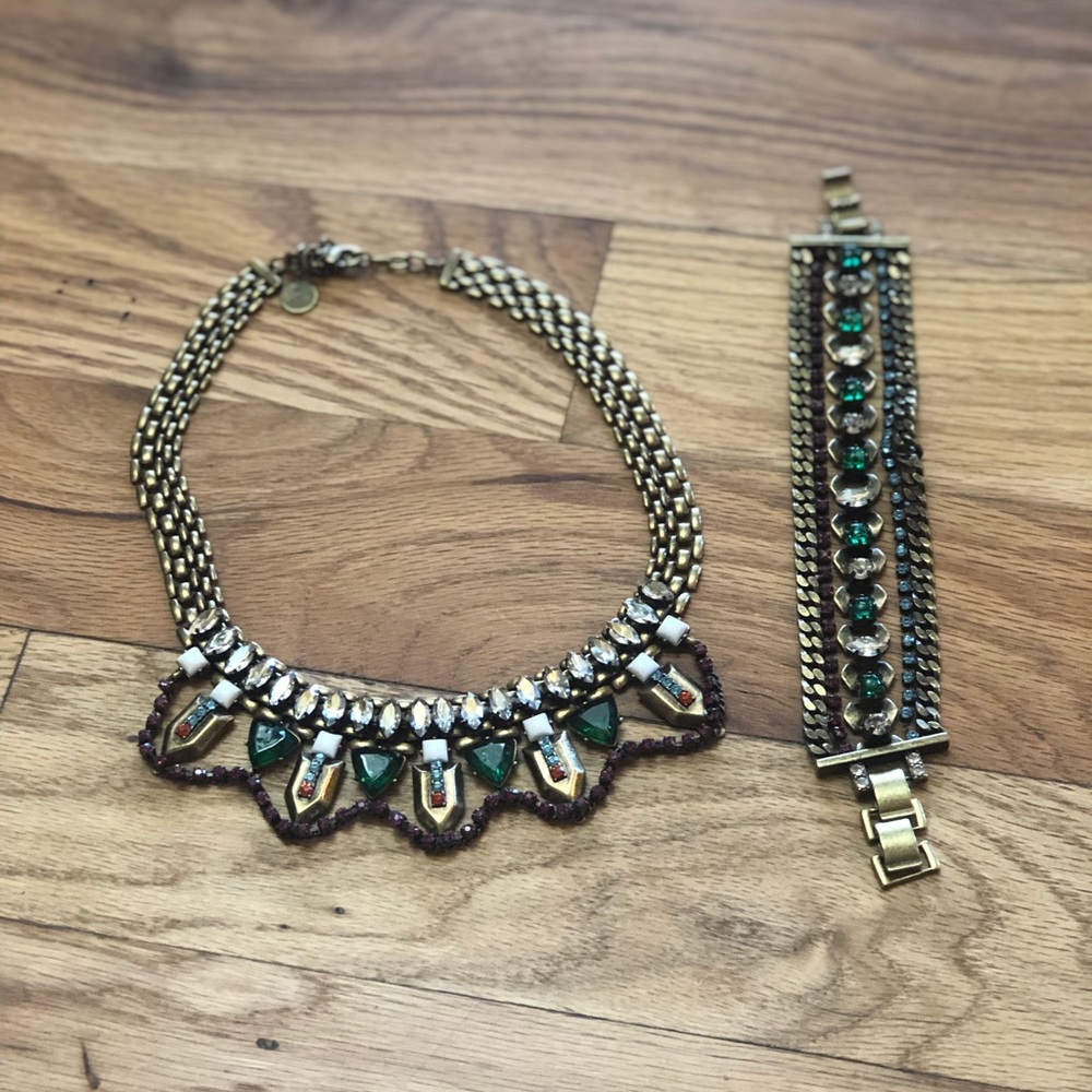 Stella and Dot necklace and bracelet set